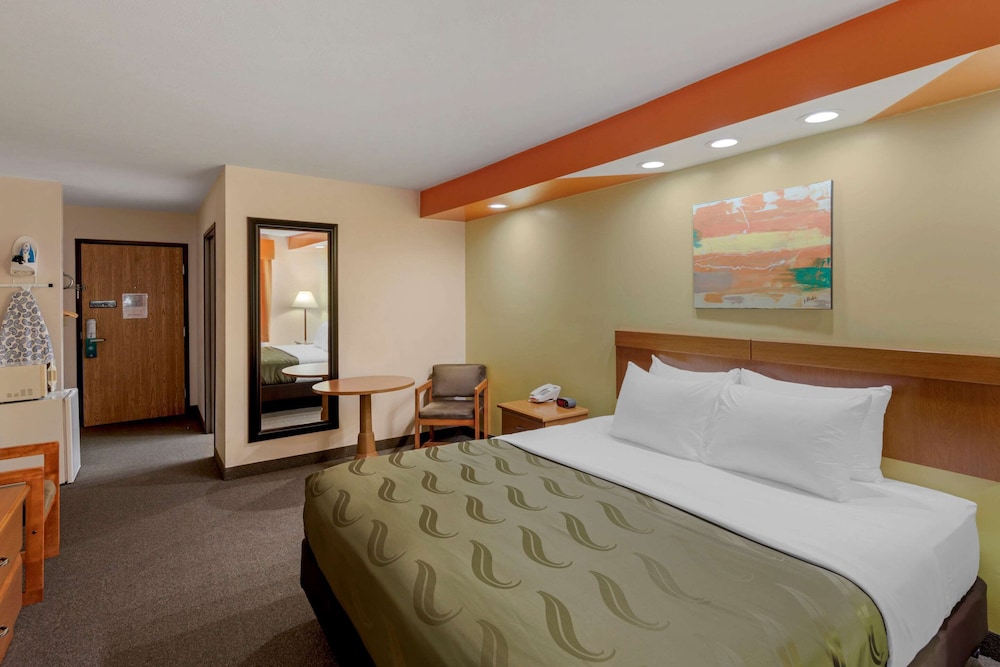 Room, 1 King Bed, Accessible, Non Smoking photo 2