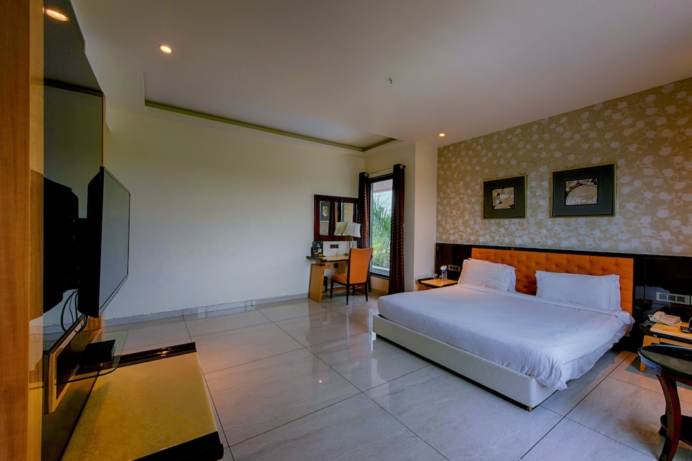 Deluxe Room - Photo 1