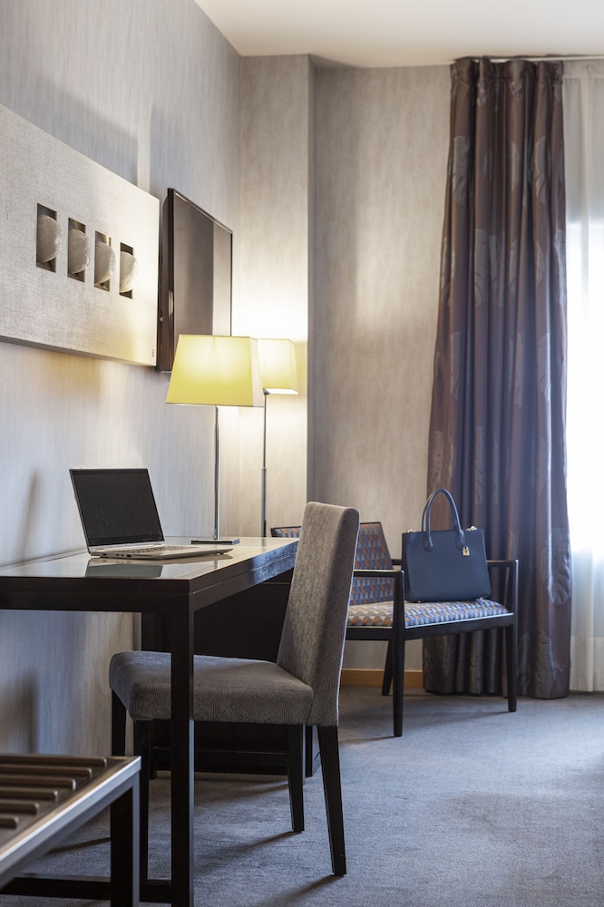 Twin Room - Photo 4