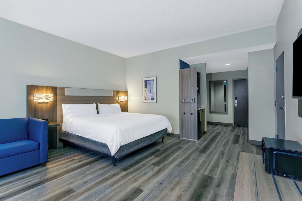 Available room