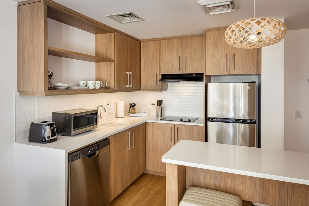 Executive Suite, 1 Bedroom - Photo 3