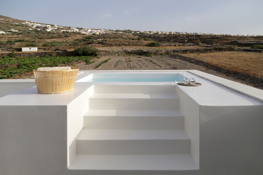 Deluxe Villa, 2 Bedrooms, Jetted Tub (Vinsanto)