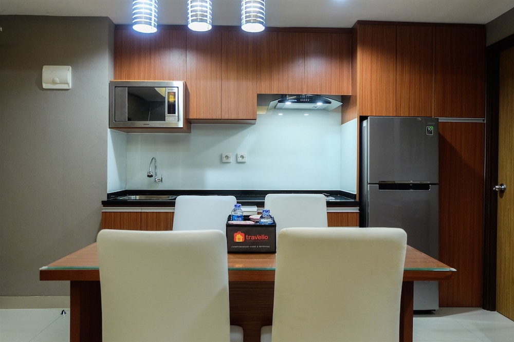 Room - Photo 15