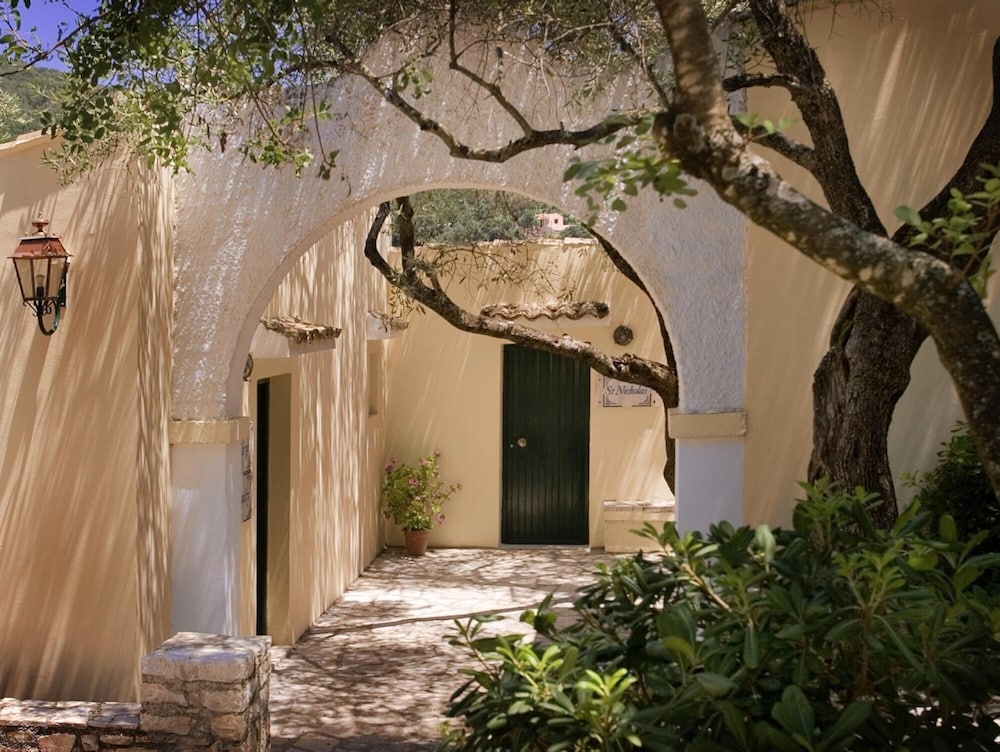 Villa photo 3