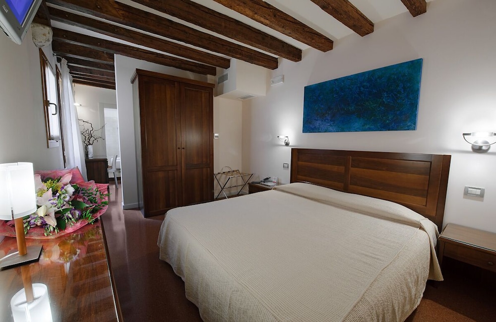 Deluxe Room photo 2