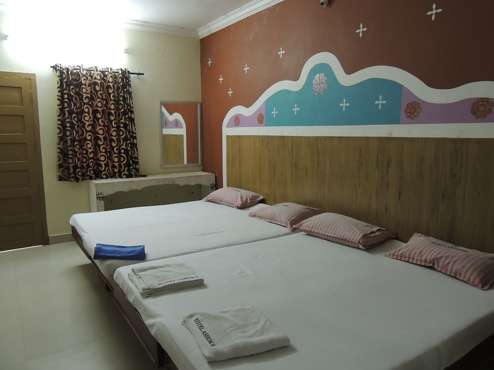 Standard Quadruple Room, 2 Double Beds