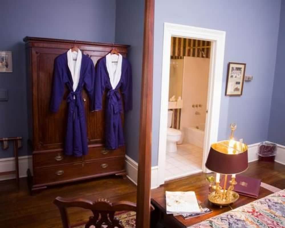 John Gresham Room photo 2