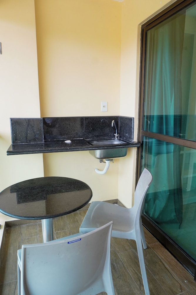 Deluxe Double or Twin Room - Photo 5