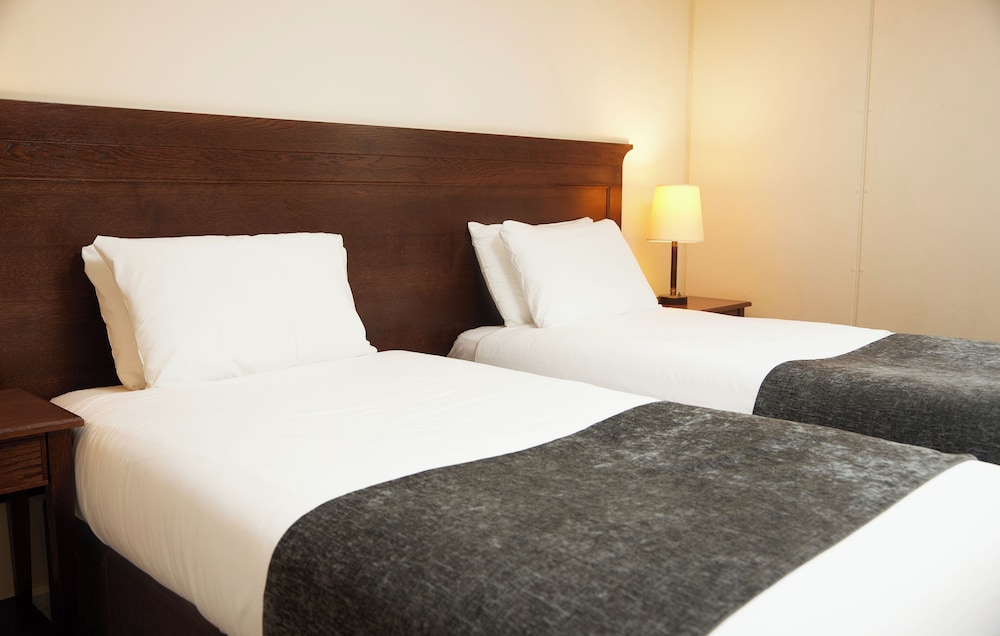 Twin Room - Photo 1