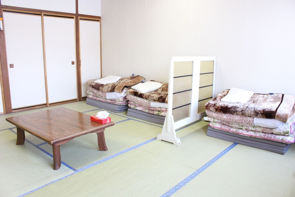 Shared Dormitory, Women only photo 1