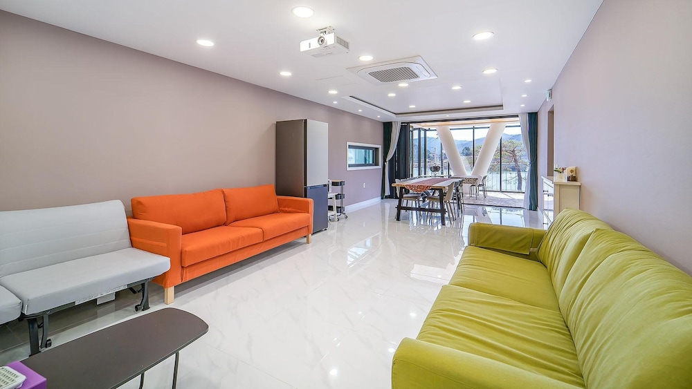 Basic Room, 2 Bedrooms (Dokche poolvilla(2floor,party room)) - Photo 25