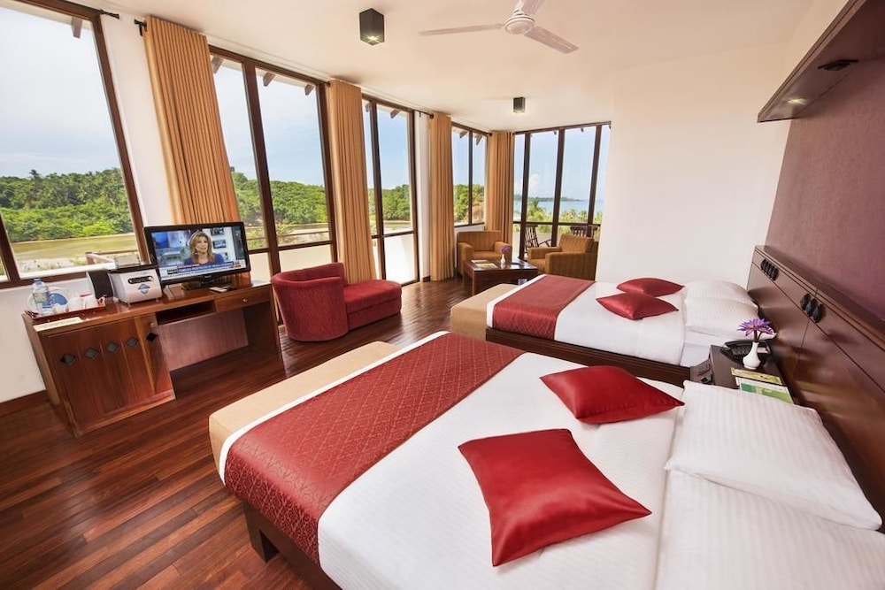 Deluxe Room with Jaccuzi photo 2