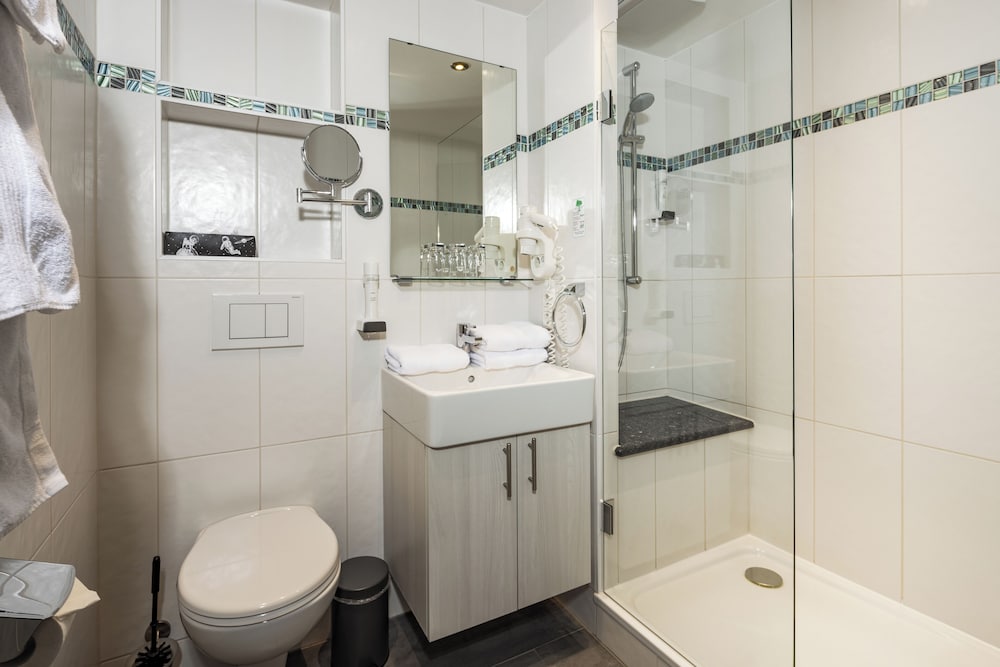 Standard Triple Room photo 3