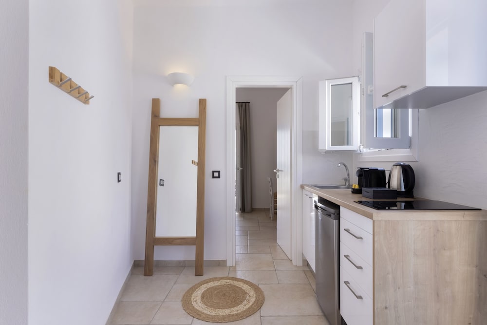 Superior Apartment, 2 Bedrooms, Harbor View photo 3
