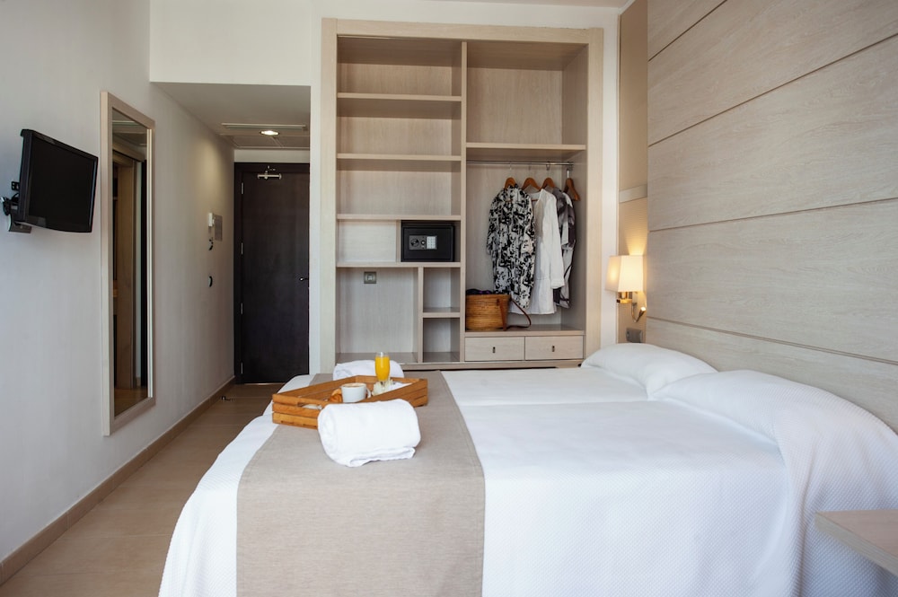 Double Room, Balcony - Photo 14