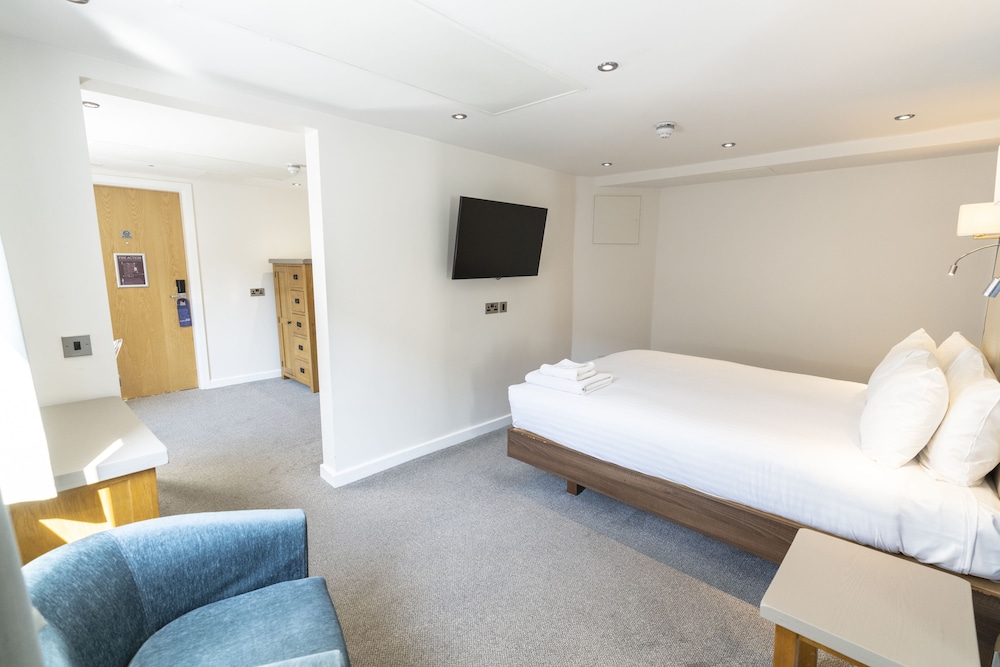Deluxe Room, 1 King Bed photo 3