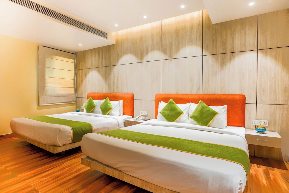 Golden Family City View Suite - Photo 11
