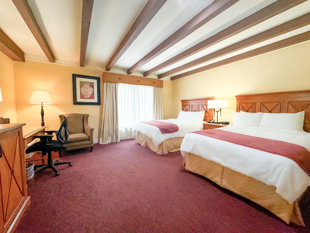 Standard Room, 2 Double Beds