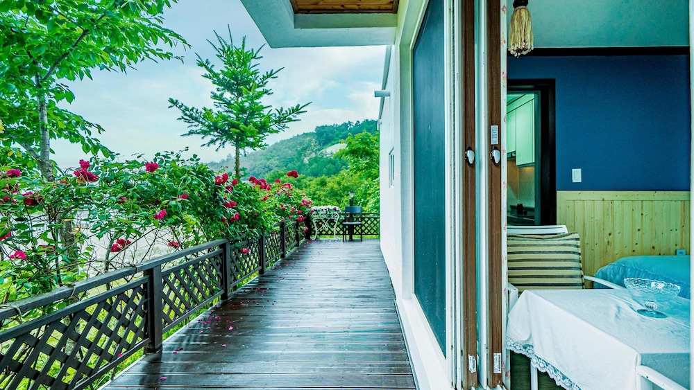 Basic Room, 1 Bedroom (Cheondungsae ( F1 )) photo 3