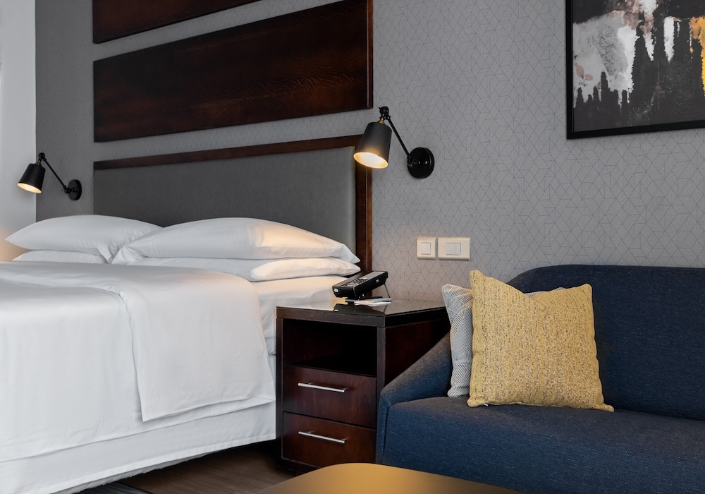 Superior Room, 1 King Bed - Photo 5