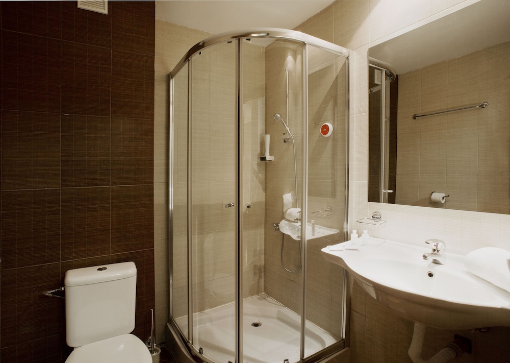 Studio (Free Sauna, Steam Bath, Fitness) photo 2