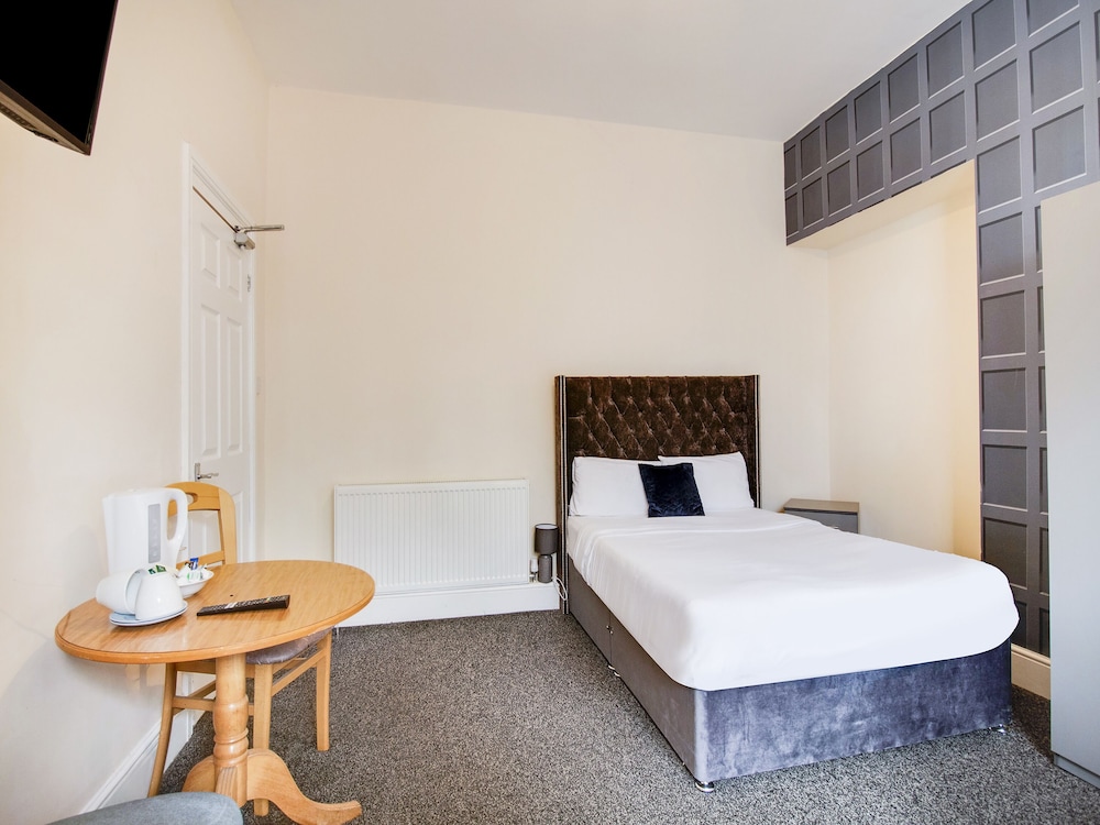 Standard Triple Room, Multiple Beds, Shared Bathroom photo 3
