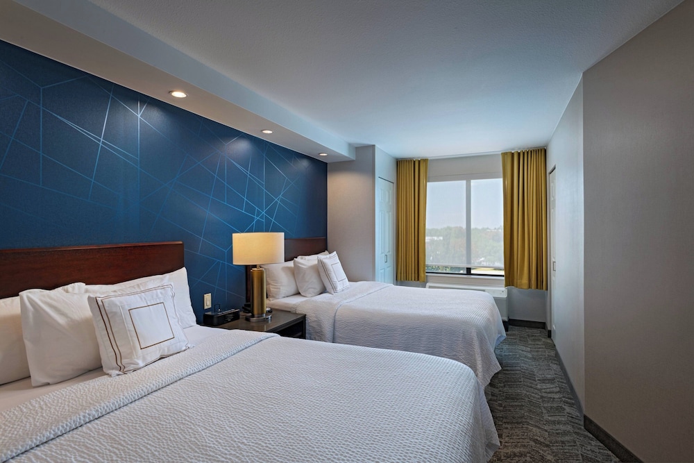 Suite, Multiple Beds - Photo 1