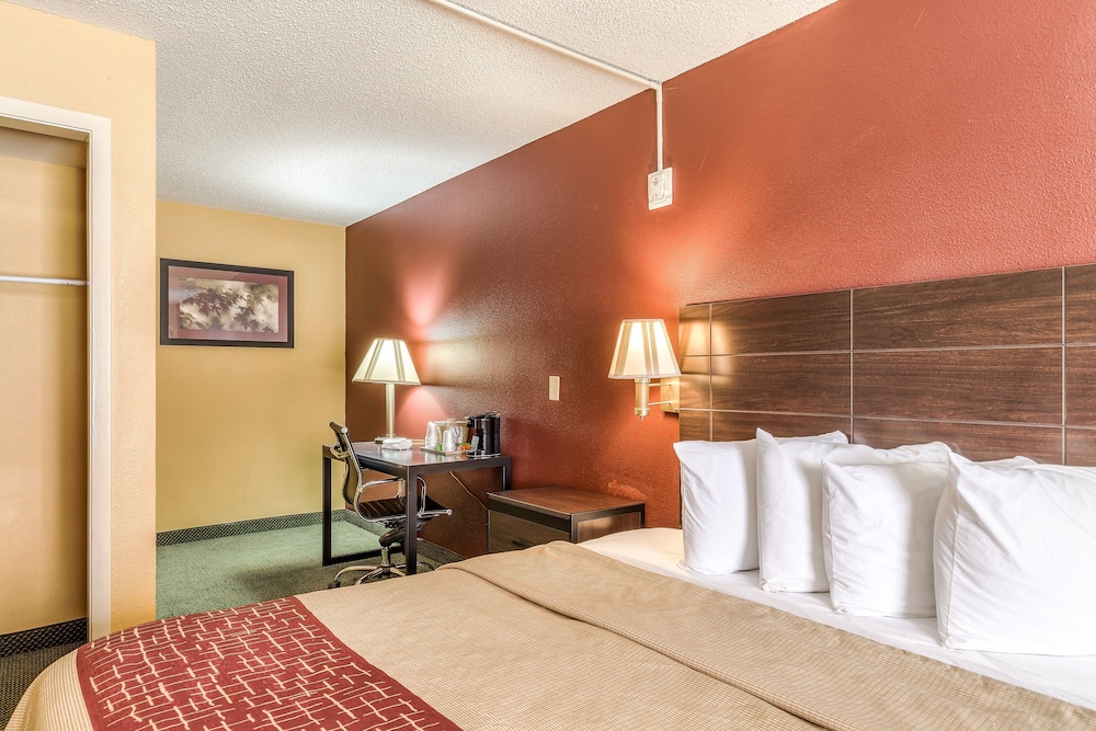 Superior Room, 1 King Bed, Non Smoking - Photo 2