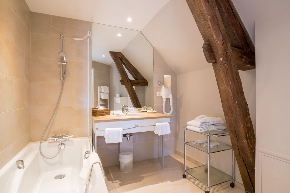 Village Room photo 2