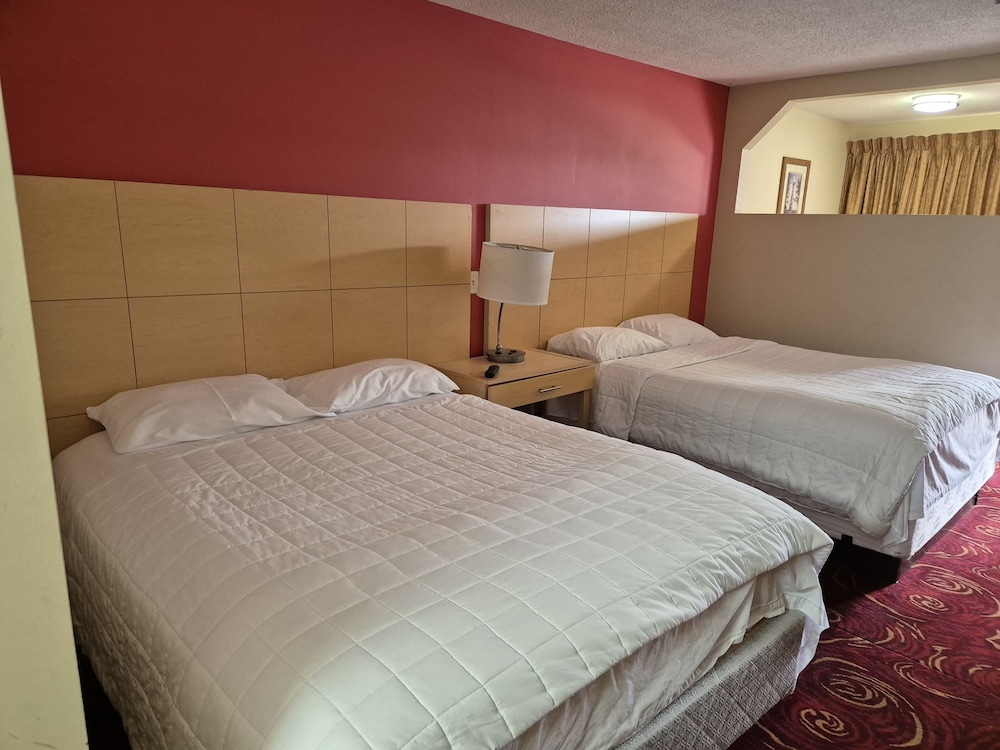 Suite, 2 Queen Beds - Photo 7