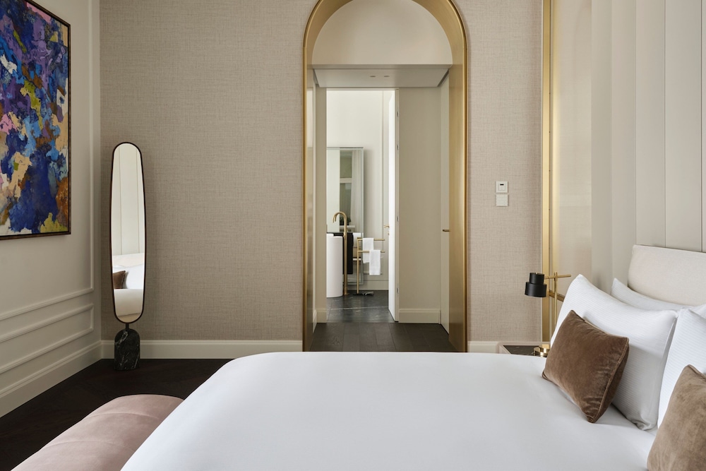 Signature Suite, 1 Bedroom - Photo 10