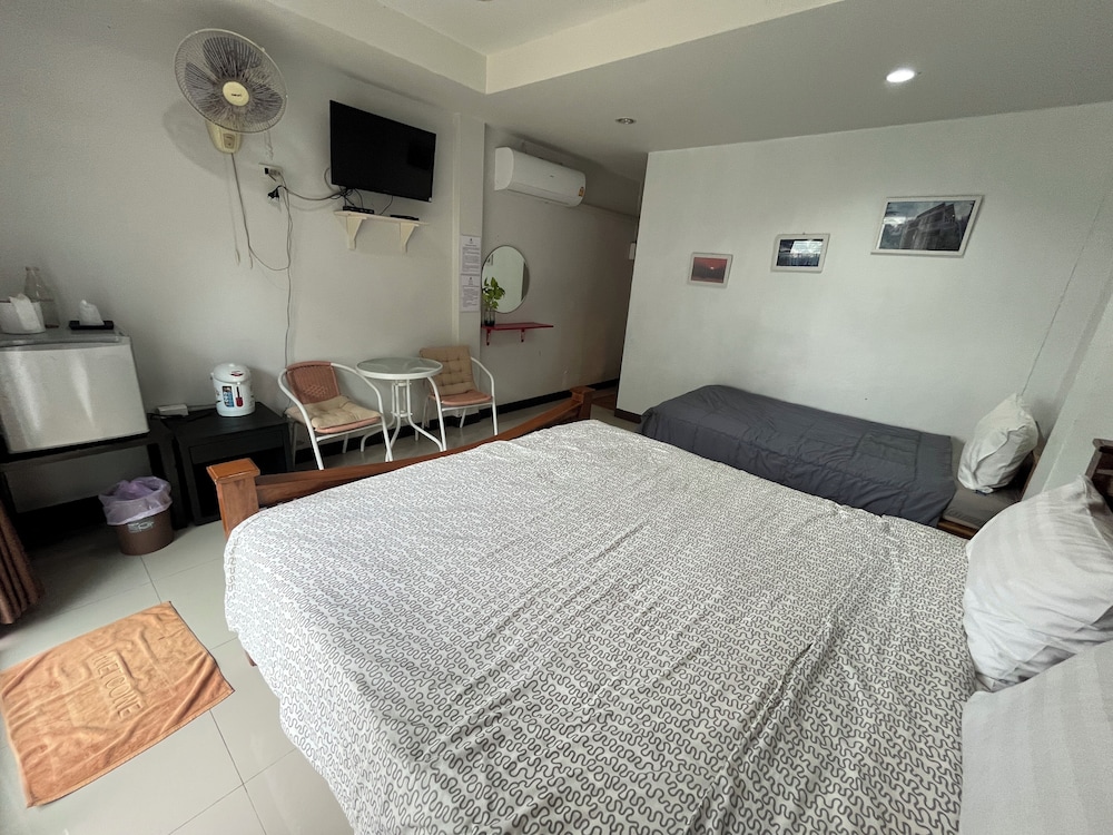Triple Room (Old Building) photo 3