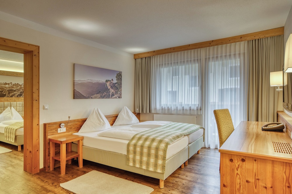 Suite, 2 Bedrooms photo 1