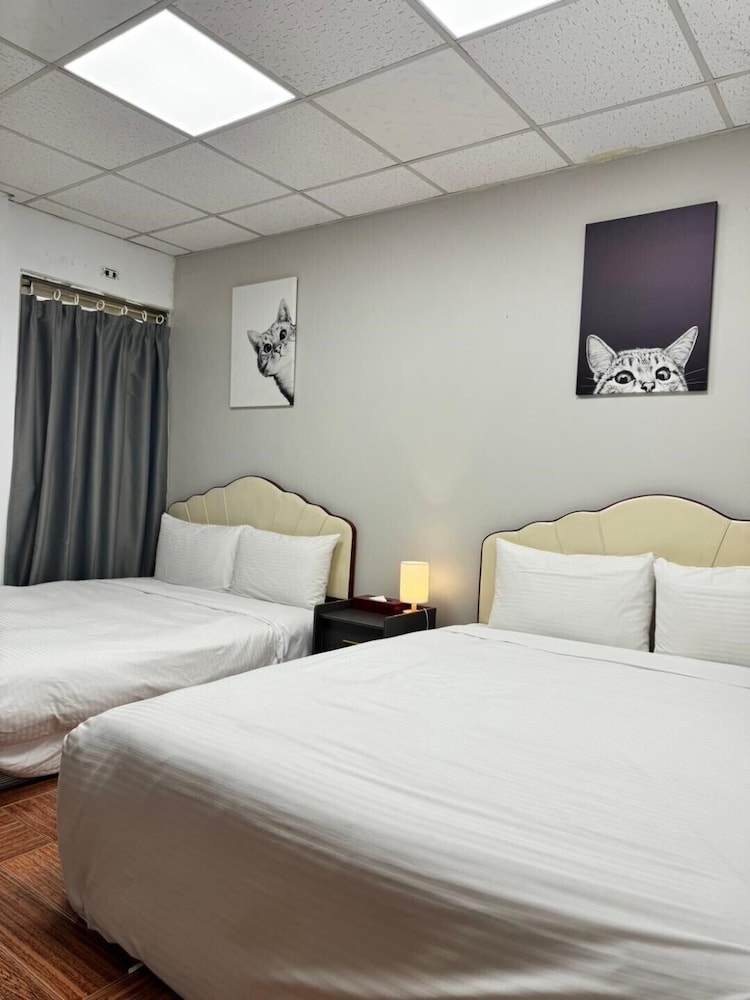 Economy Quadruple Room