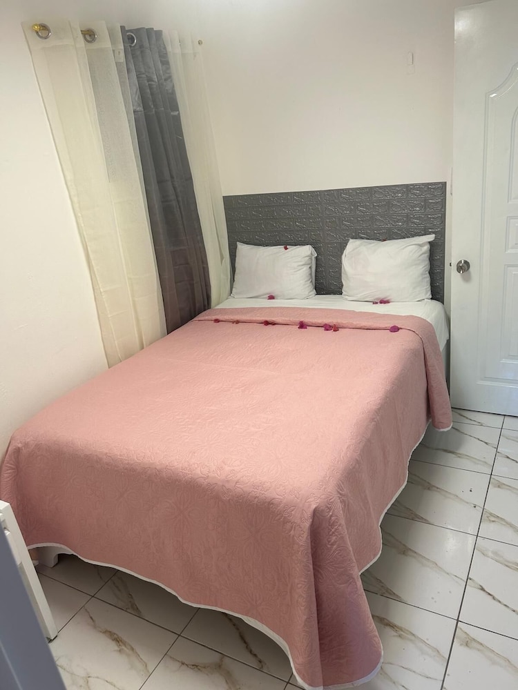 Economy Room, Multiple Bedrooms