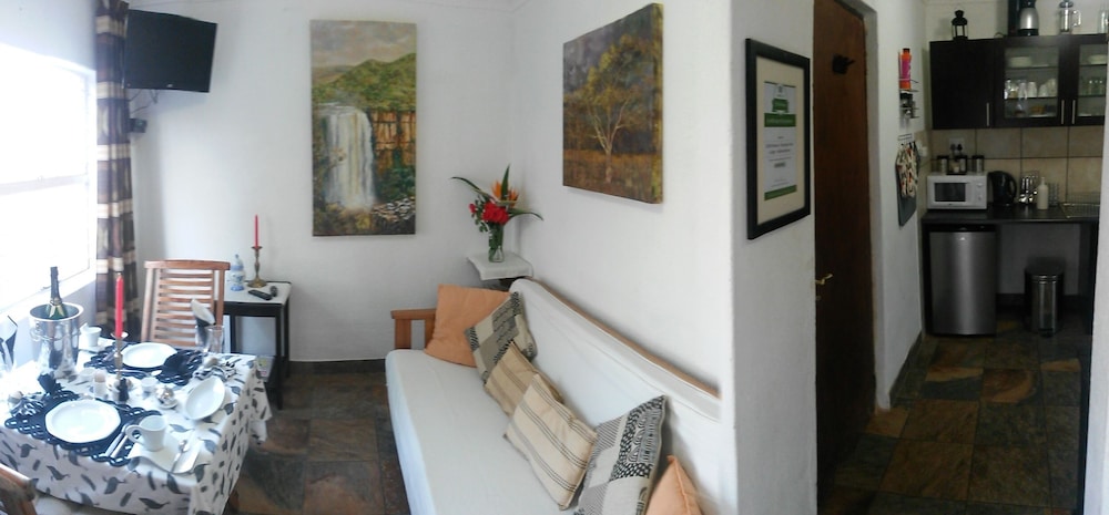 Family Cottage, 2 Bedrooms, Mountain View, Mountainside photo 2