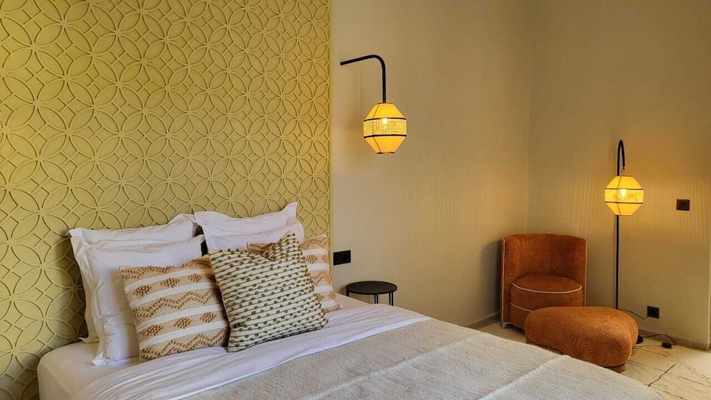 Deluxe Suite, 1 Queen Bed photo 3