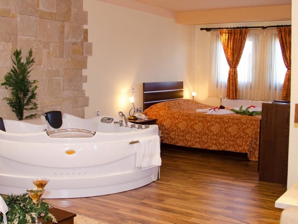 Suite photo 1