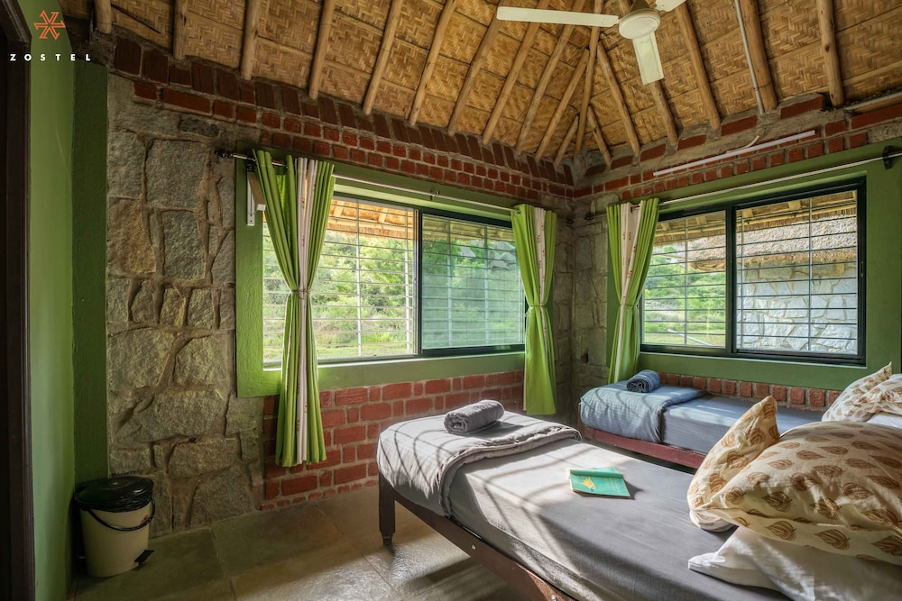 Superior Quadruple Room - Photo 5