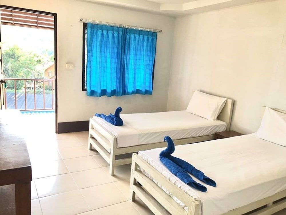 Deluxe Triple Room photo 3