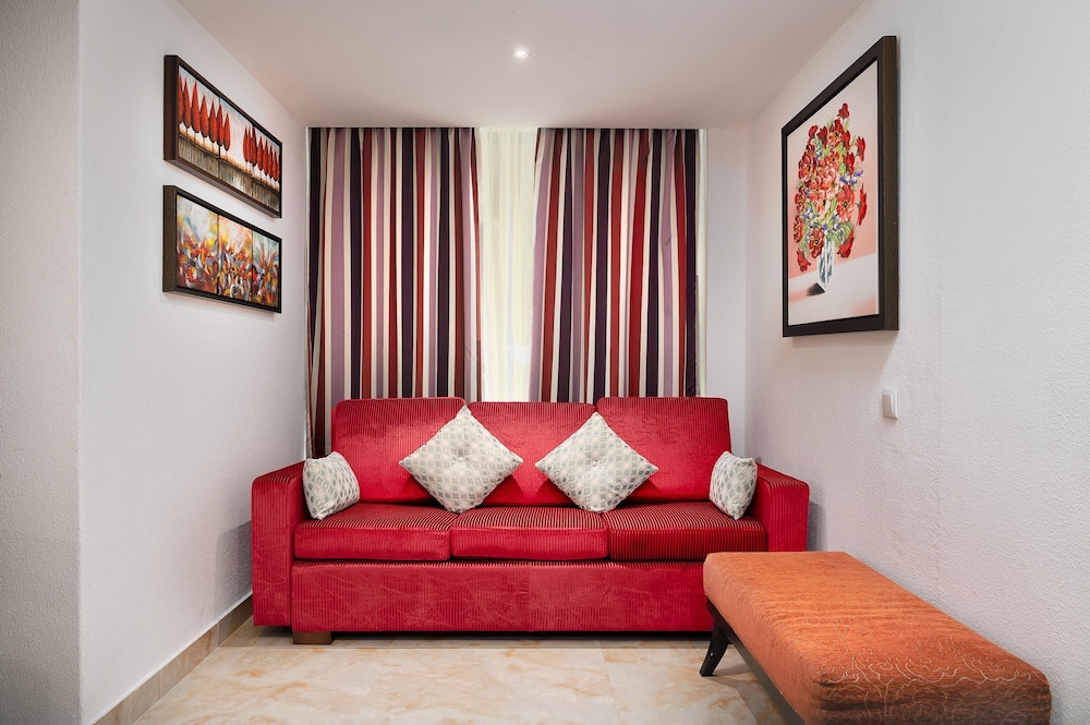 Standard Twin Room 3 Guests - Photo 3