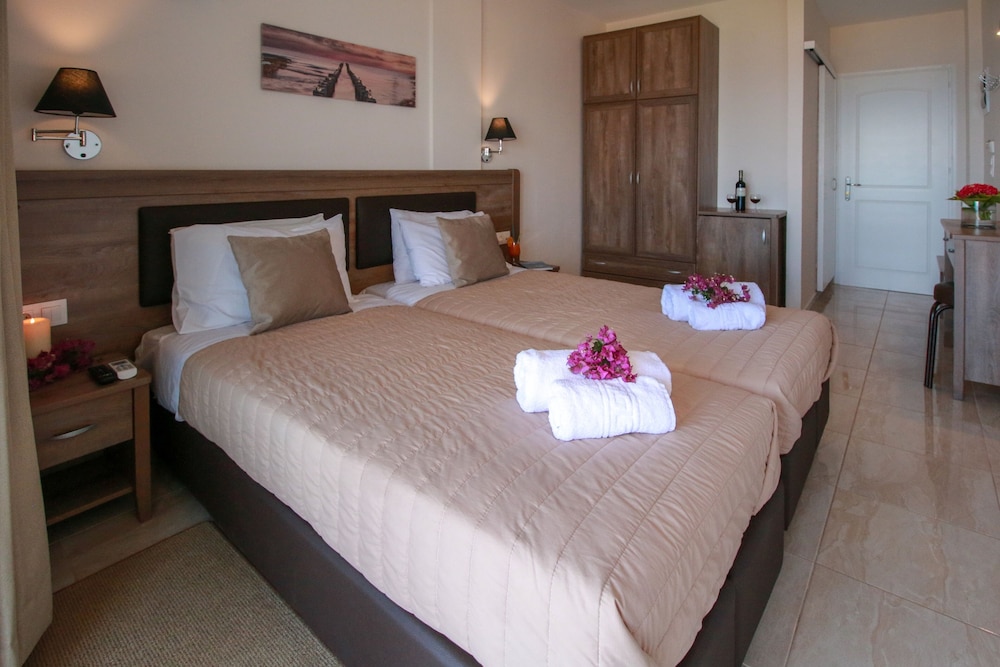 Standard Room photo 2
