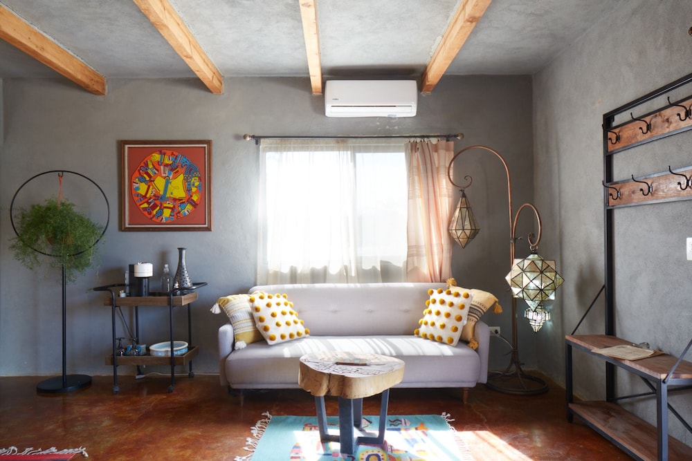 Suite, Mountain View photo 3