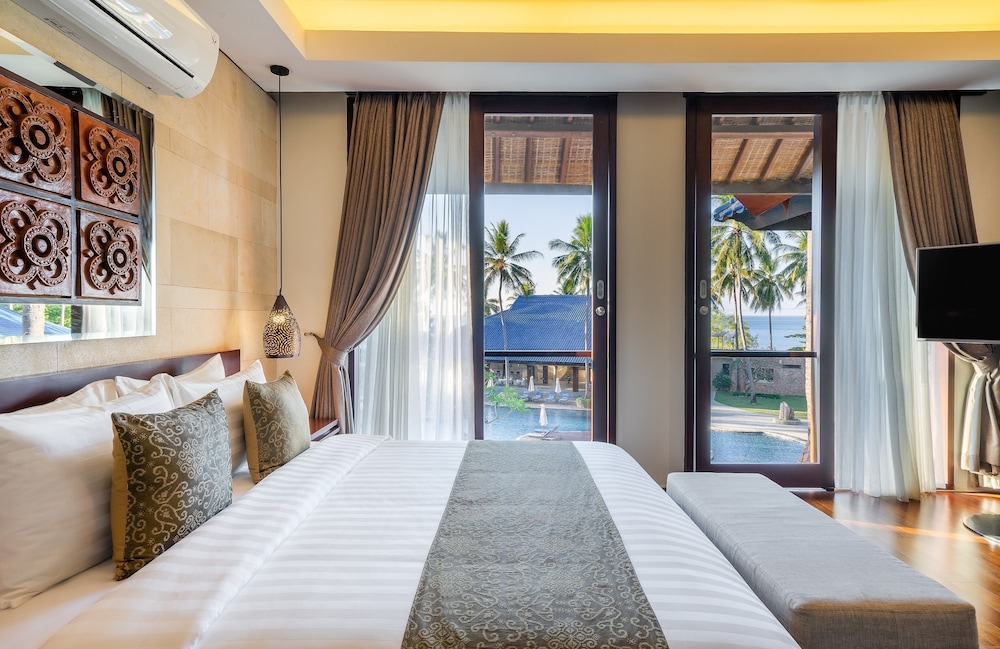 Grand Residence with Ocean View - Photo 7