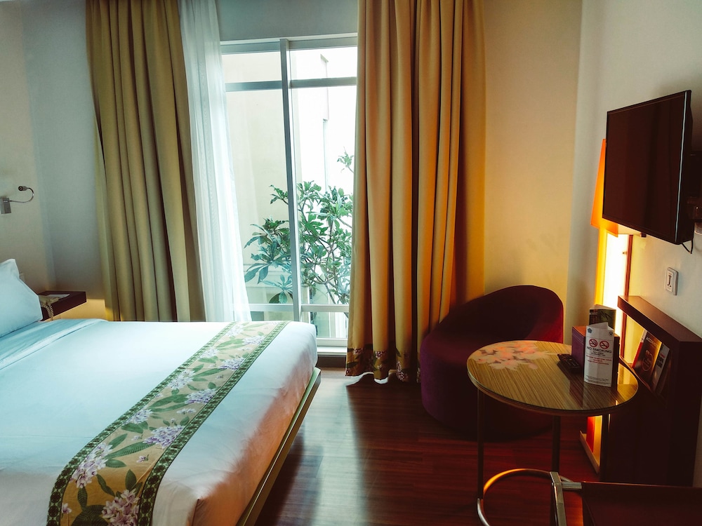 Superior Room, 1 Queen Bed (Non Balcony) - Photo 3