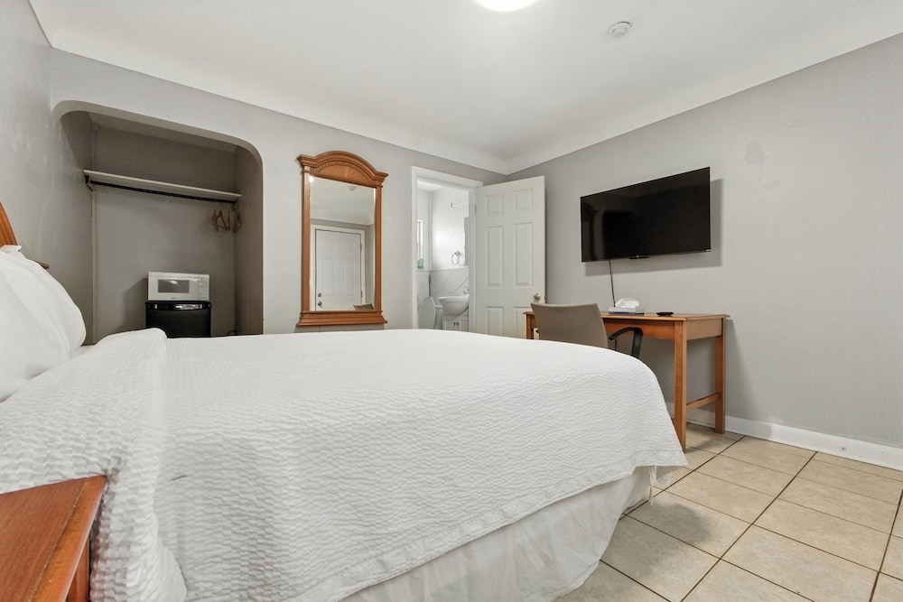 Single Room, 1 Queen Bed - Photo 1