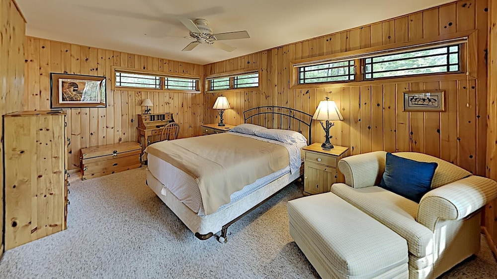 Cabin, Multiple Beds, Kitchen photo 2