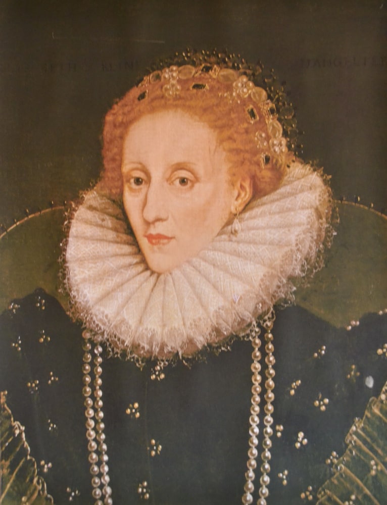 Elizabeth I photo 3