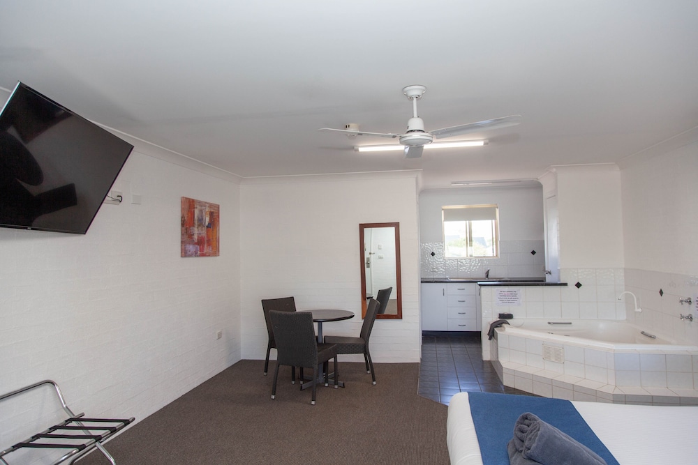 Executive King Spa photo 3