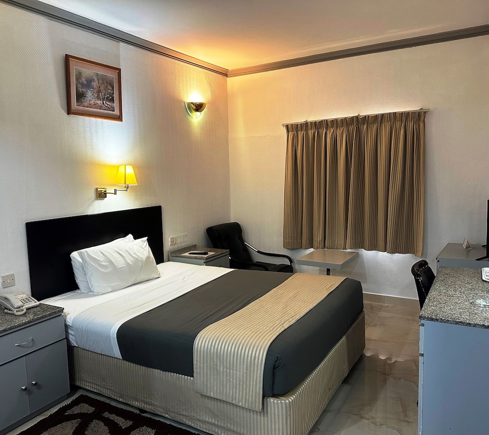 Standard Room photo 2